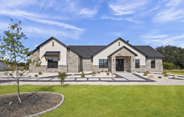 344 Buckskin Trail