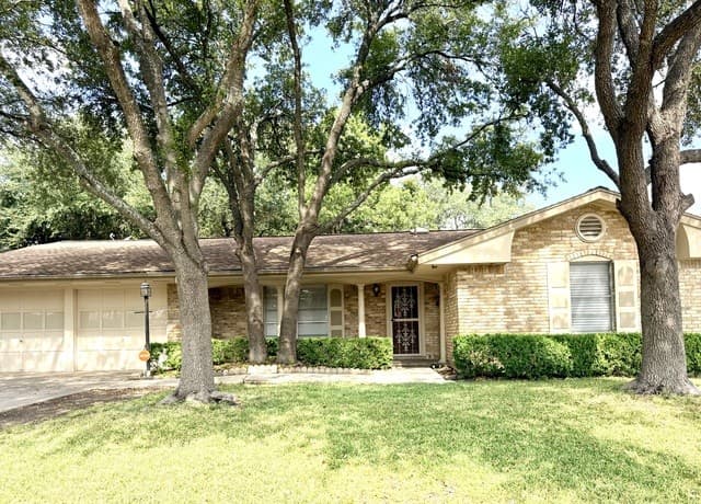 3207 Colony Dr