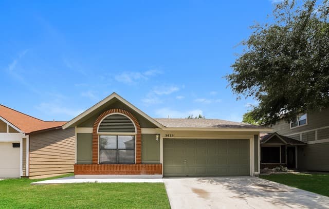 9419 Valley Rock
