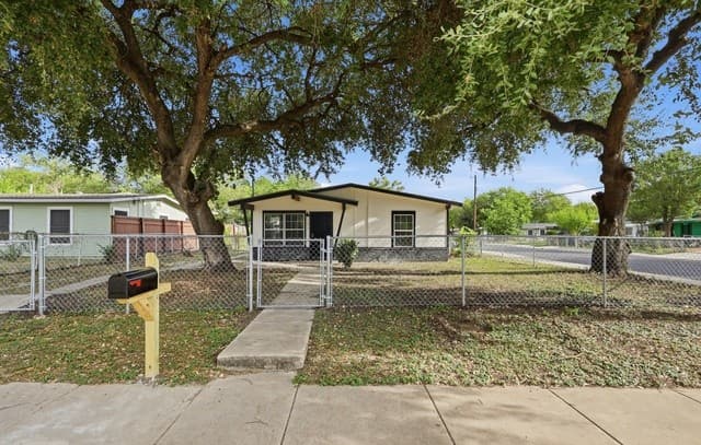 103 Westridge Dr