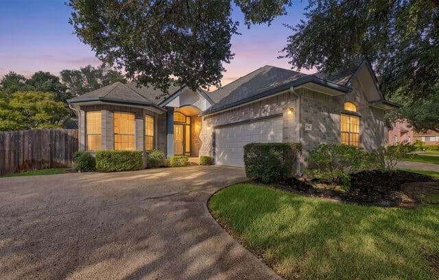 9706 Mid Circle Dr