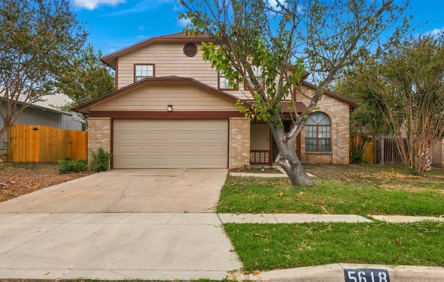 5618 Champions Hill Dr