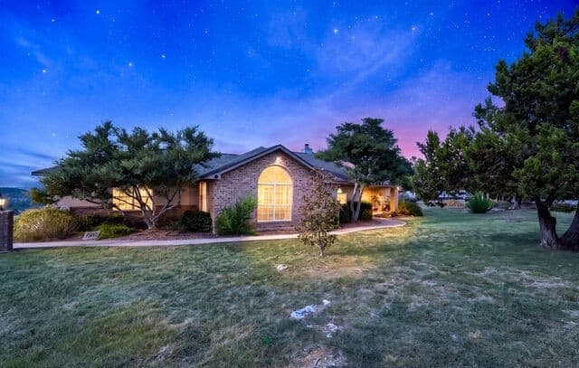 2639 Summit Skyway