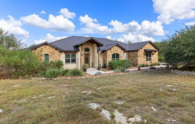611 Shady Hollow