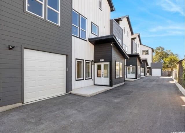 106 Bank St Unit 102