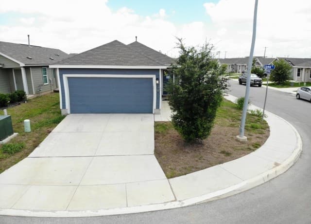 13815 Llama Place