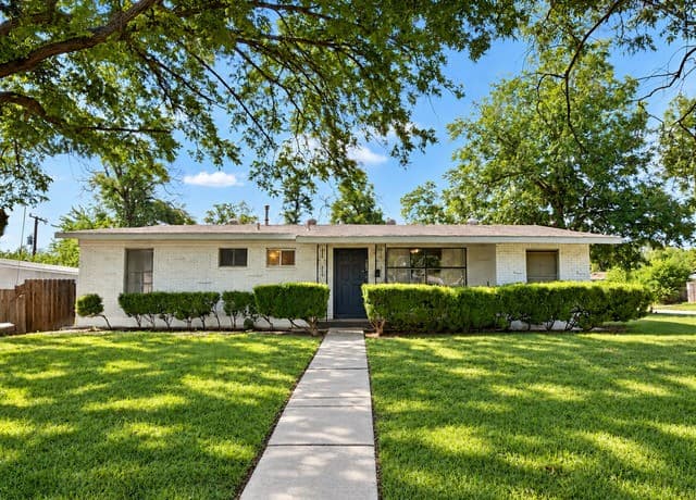 242 Locknere Ln