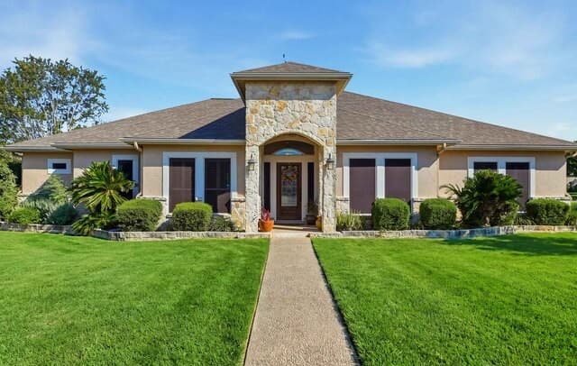 413 Private Road 4662
