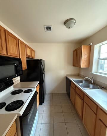 900 Pecan Street Unit 203